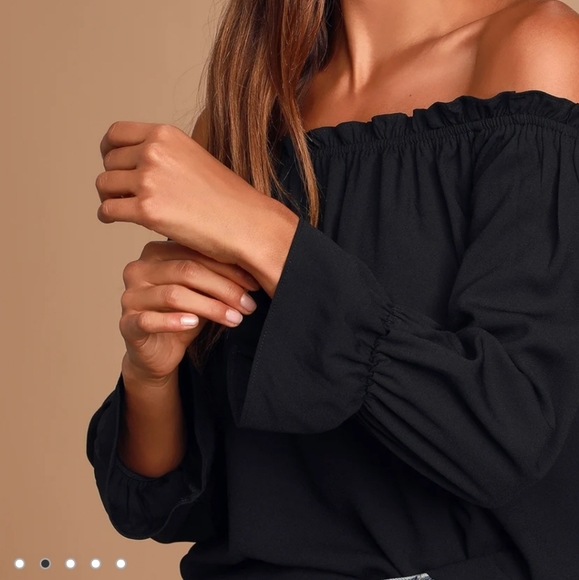 Black Off the Sholder Long Sleeve Pheasant Top - Picture 3 of 9